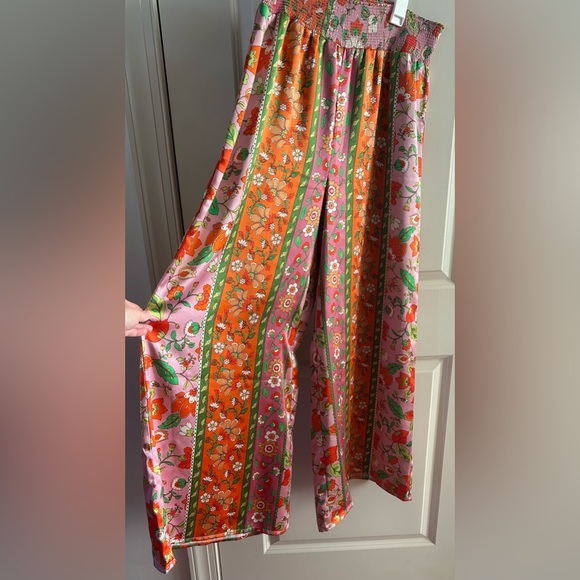 House of Harlow 1960 Satin Wide Leg Pants Pink Floral M - Picture 3 of 10